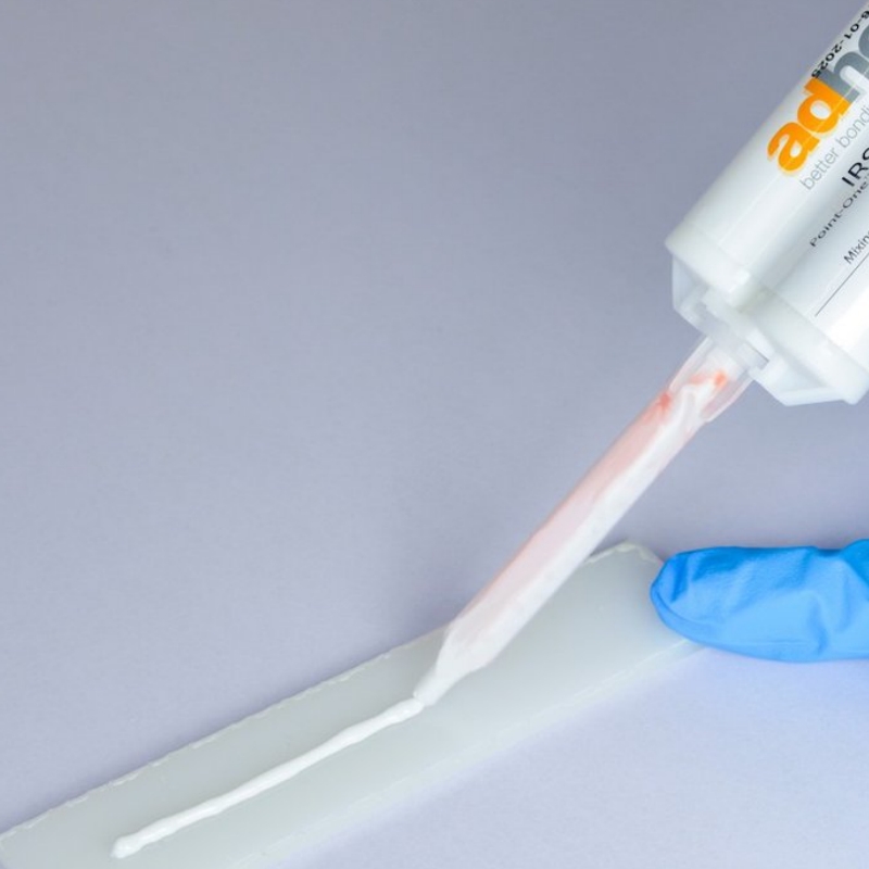 SQ-732003 UV Laminating Adhesive  for PET/PVC–Ink Layer Bonding